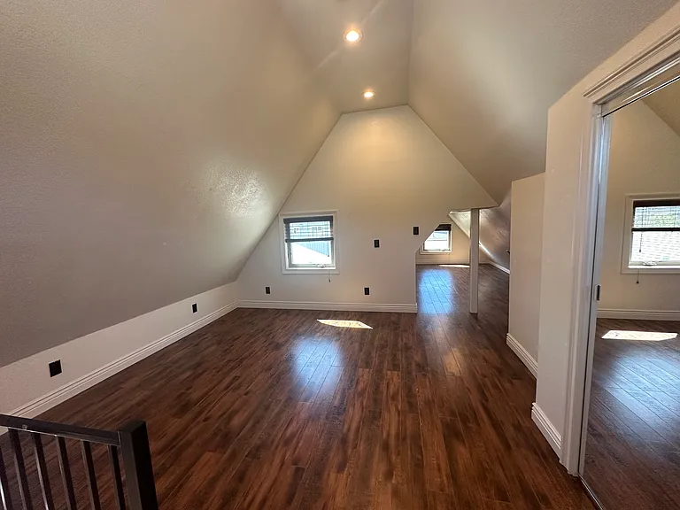 1517 Liberty St — Photo 17