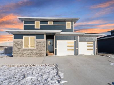 234 Creekside Ave, Harrisburg, SD, 57032