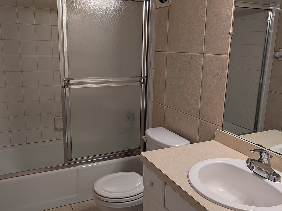 1st image of 2920 Clark Rd APT 102