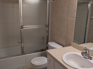 2920 Clark Rd APT 102, Sarasota, FL 34231