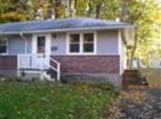 83 Moore Ave, Worcester, MA 01602