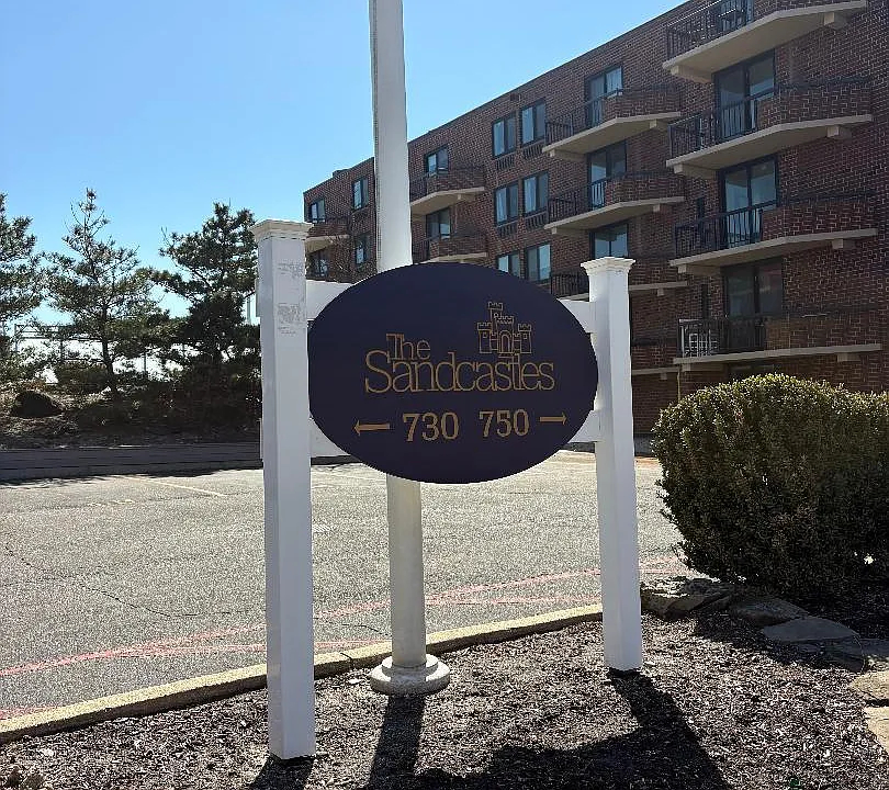750 W Broadway #5Q