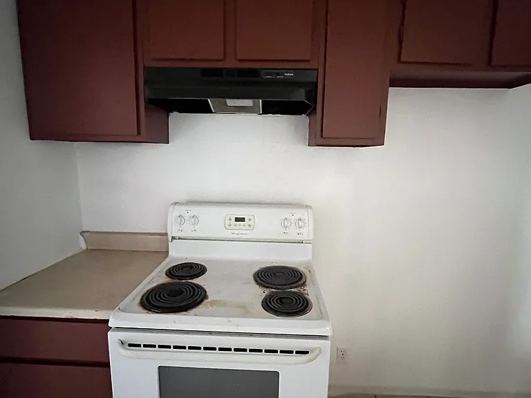 Kitchen cabiets