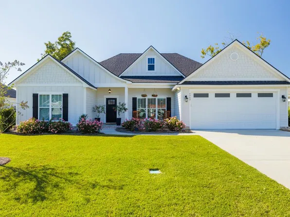 4909 Hatfield Cir, Hahira, GA 31632