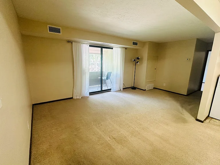 1640 Cedarwood Dr #331 — Photo 3