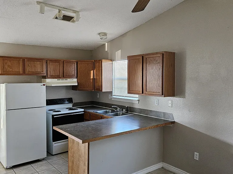 700 Buster Chatham Rd #34 — Photo 3