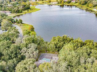 2 Perry Ln, Altamonte Springs, FL 32701