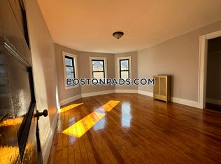 51 Bay State Ave #2, Somerville, MA 02144
