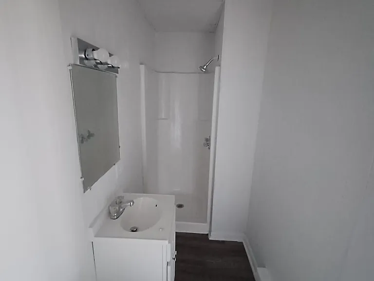 215 Virginia Ave #2 — Photo 3