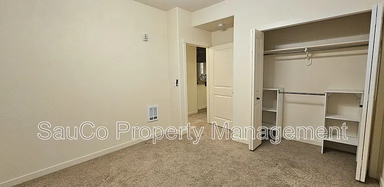 8078 NE Miriam Way — Photo 17
