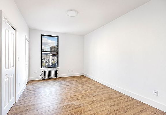 5th image of 60 W 76th St #6E