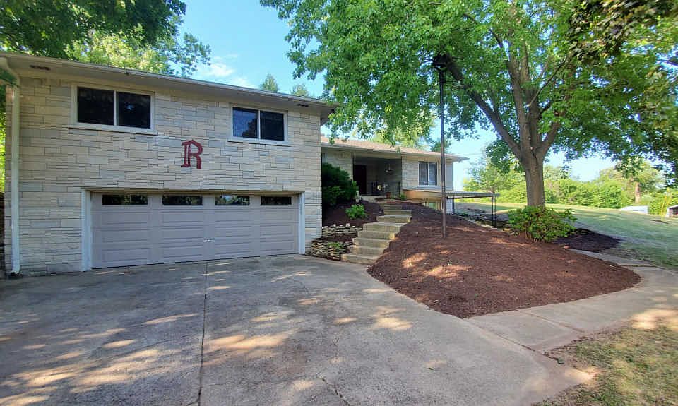 1st image of 9251 E Eaton Hwy