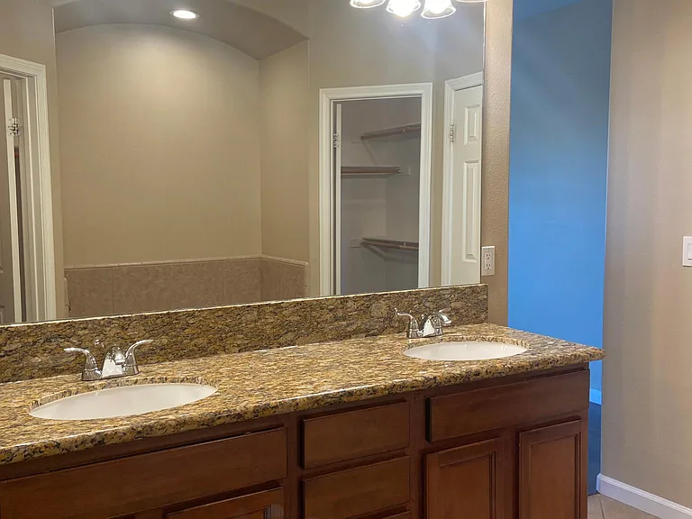 1317 Garfield Ave — Photo 27