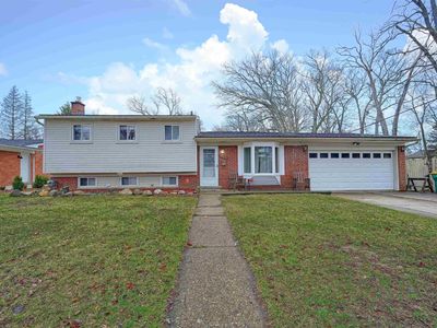 28053 W Nine Mile Rd, Farmington Hills, MI, 48336