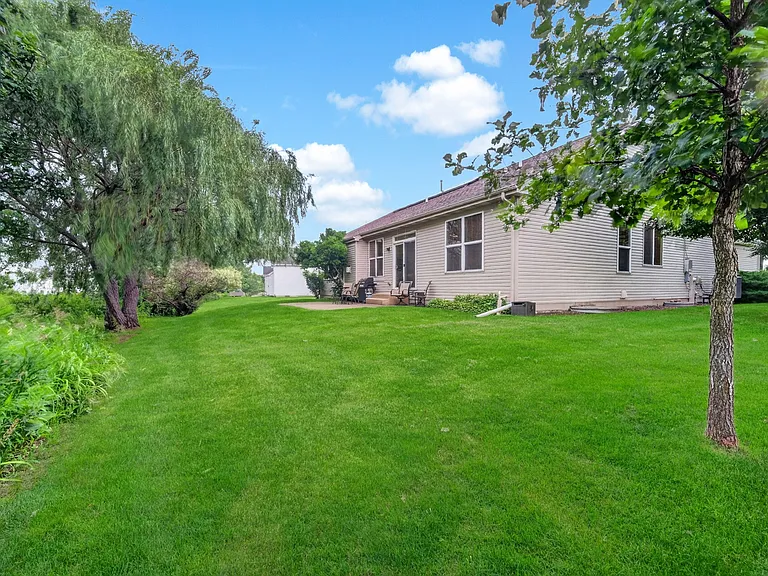3565 Ayres Dr — Photo 28