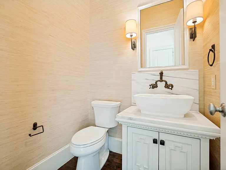 3614 Edgewater Dr — Photo 13