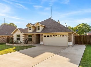 2808 Rodeo Dr, Quinlan, TX 75474