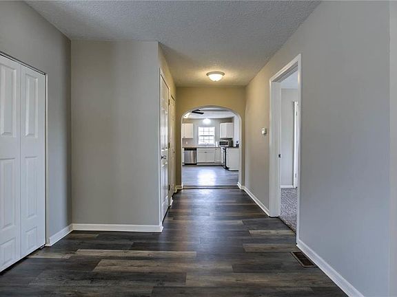 5th image of 1011 N Duvall Ave