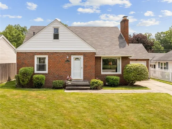 2415 N Haven Blvd, Cuyahoga Falls, OH 44223
