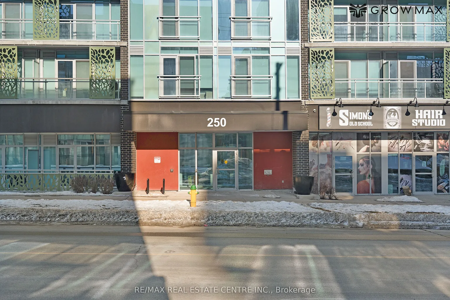 250 Albert St #716 photo 1