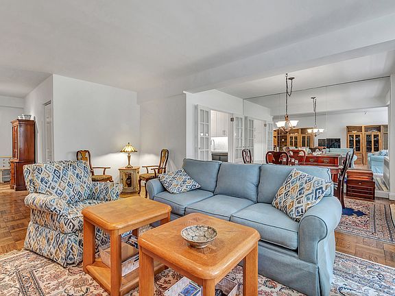 2nd image of 415 E 52nd St APT 5HC