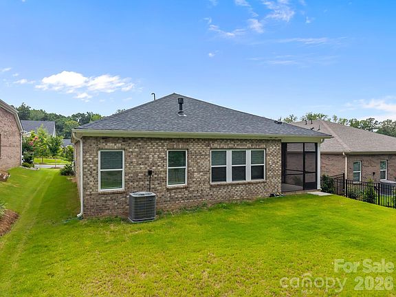 4th image of 5240 Birchhill Rd