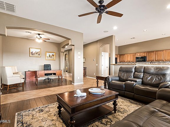 4th image of 34976 N MIRANDESA Drive