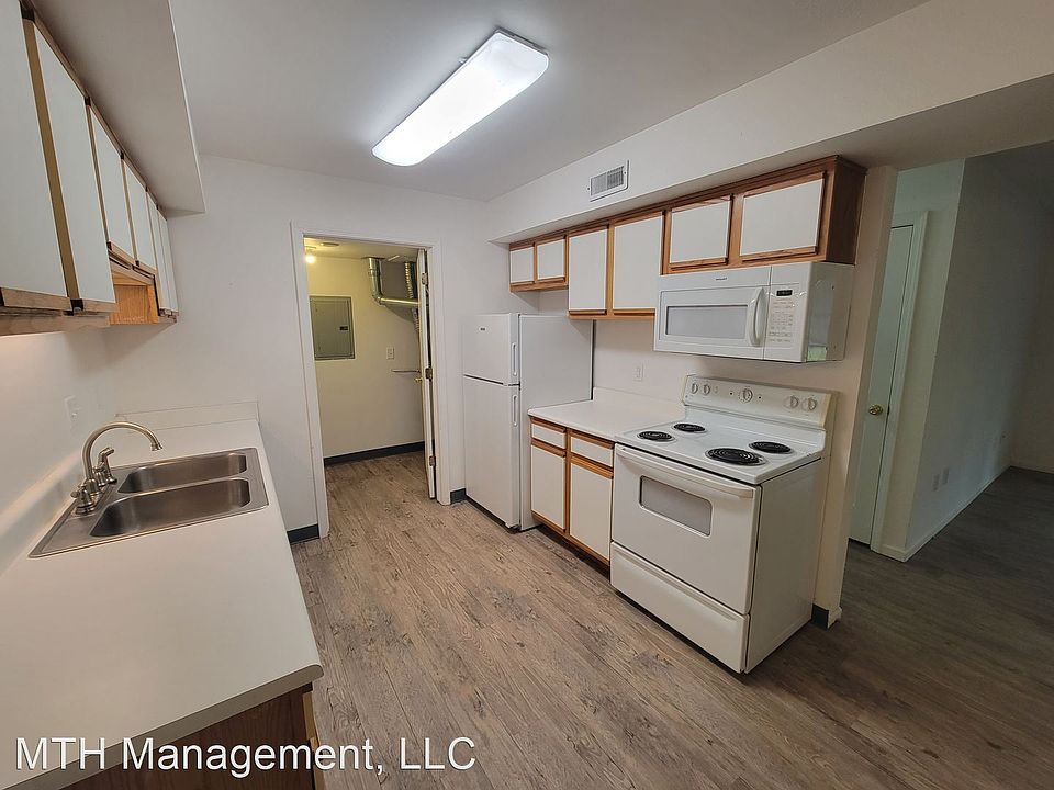 Fairway Meadows Apartments 406 Fairway Mdws Marshall MI Zillow