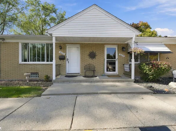 50277 Helfer Blvd, Wixom, MI 48393