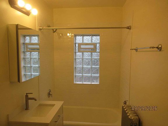 5th image of 3201 S Howell Ave #4