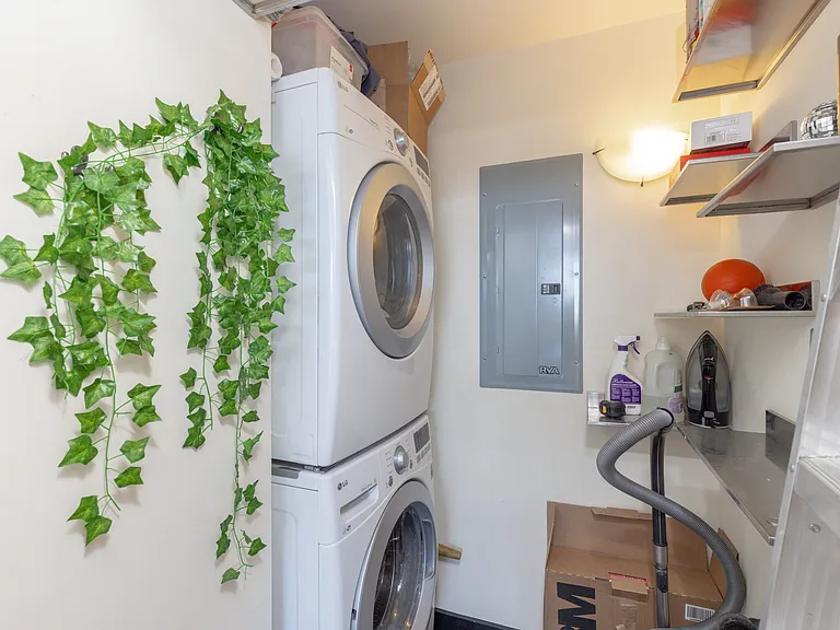 101 W Marshall St #44 — Photo 18