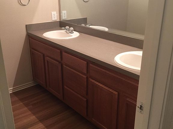 2nd image of 400 Wells Ct #401-A