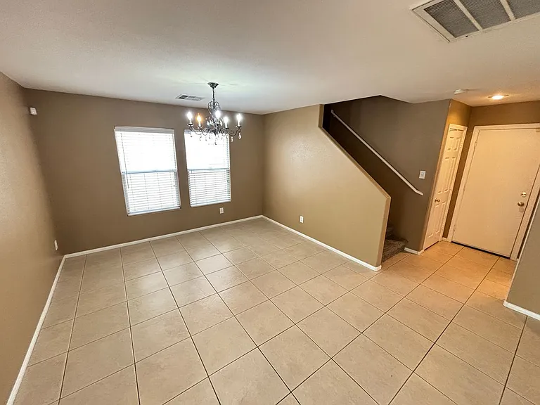 5052 Diamond Ranch Ave — Photo 11