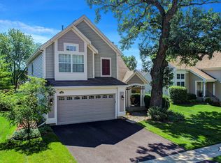 472 Lexington Ln, Grayslake, IL