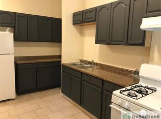 4020 S Indiana Ave, Chicago, IL 60653