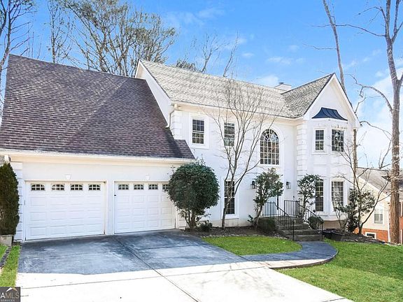 2nd image of 730 Redlion Run