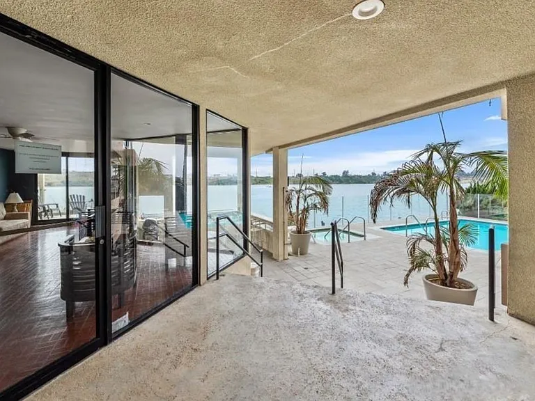 4513 Cove Dr #12 — Photo 31