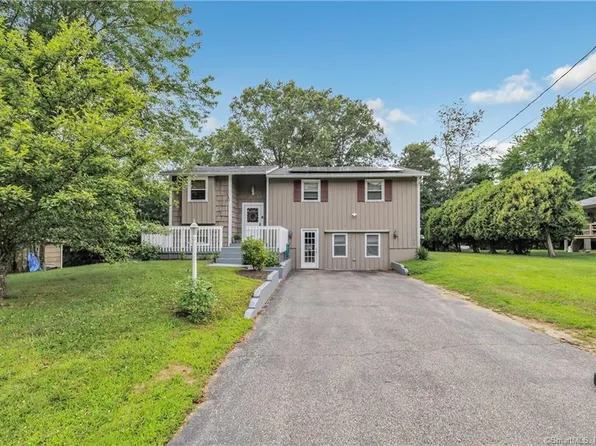 33 Birchwood Road, Seymour, CT 06483