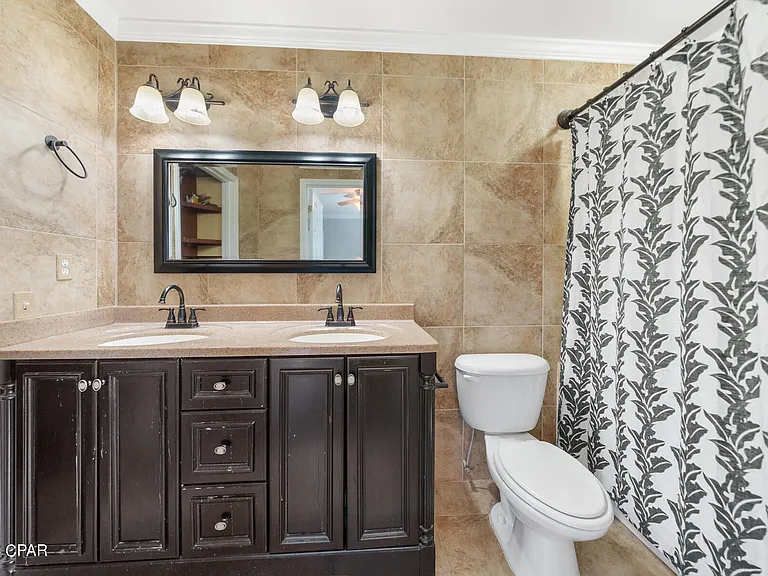 7207 Quail Hollow Dr — Photo 13