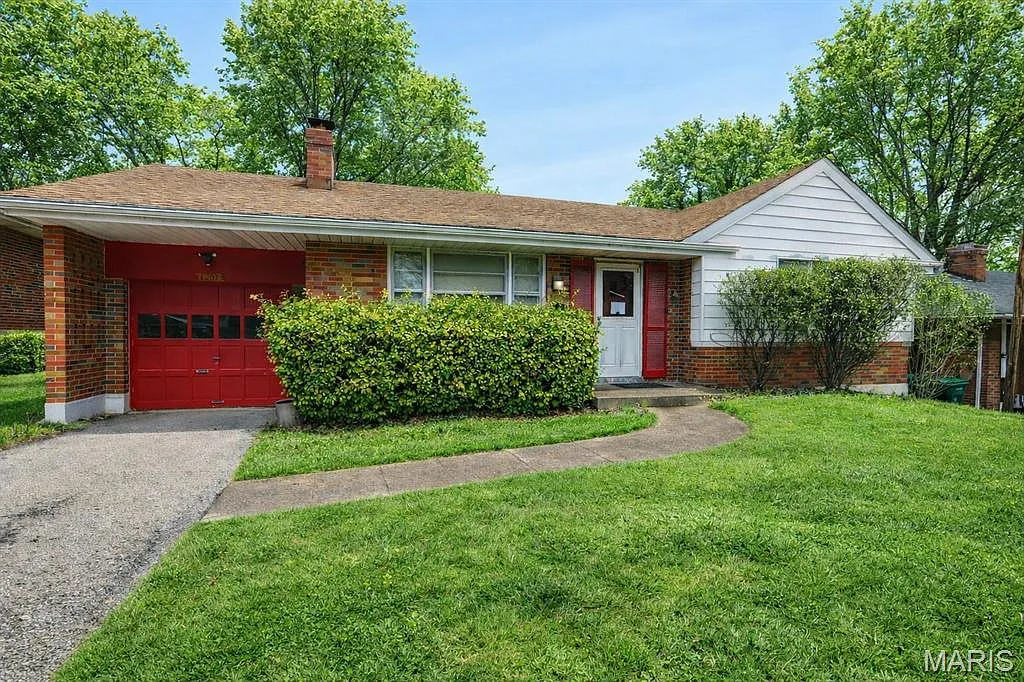 1201 Duenke Dr photo 1