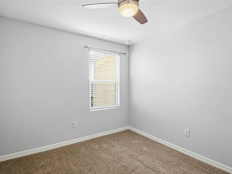 11779 Glenside Ter — Photo 31