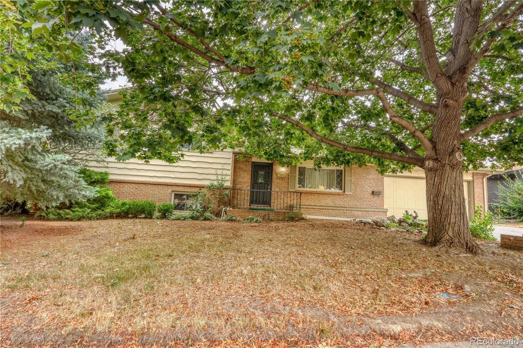 2114 Agate Court