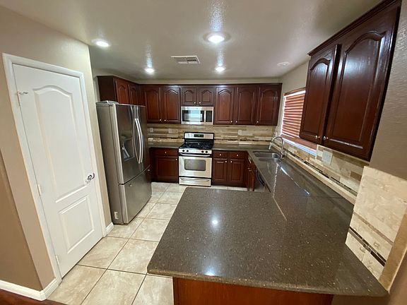 4th image of 10178 Nolinas St