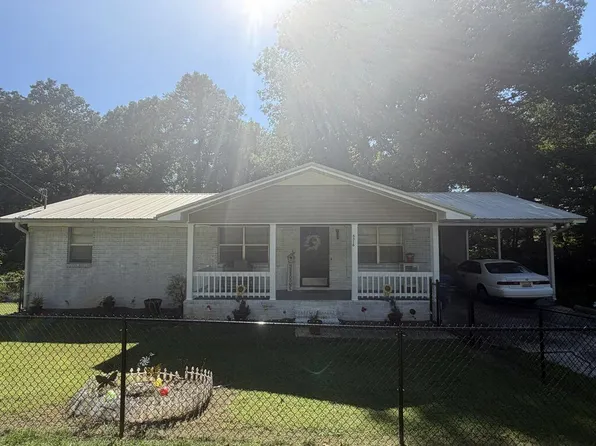 6316 Winwood Dr, Anniston, AL 36206