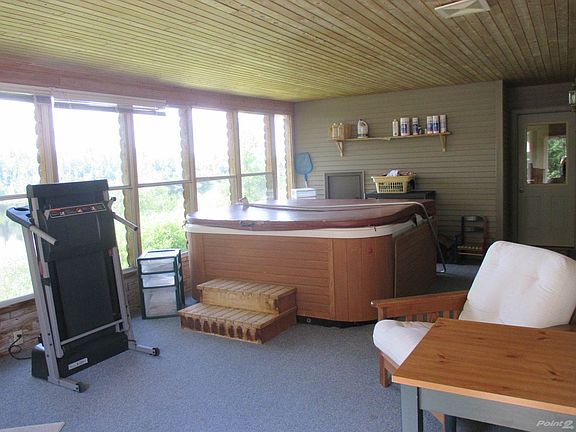 Vollom hot tub