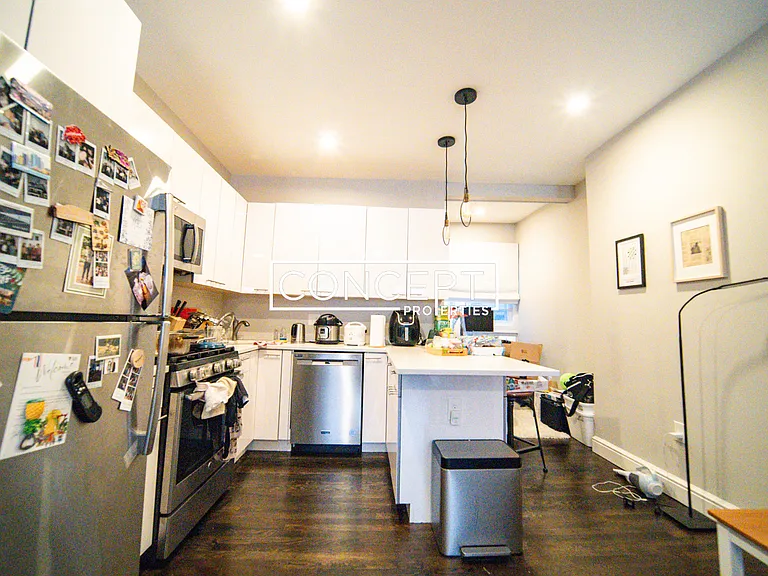 26 John F Kennedy St #4F — Photo 4