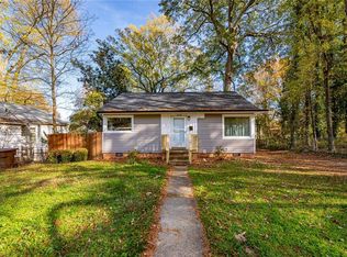 1113 Neal St, Greensboro, NC 27403