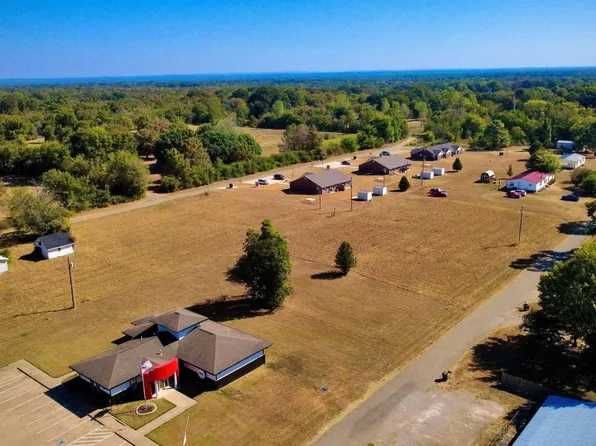 101 E Terri Dr, Valliant, OK 74764