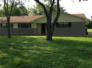 1804 W Spring Valley Rd, Hewitt, TX 76643