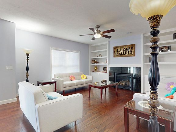 5th image of 1709 E Horizon Ln